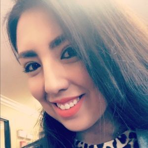 Meet your Posher, Janet